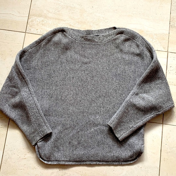 Babaton cashmere sweater - Picture 1 of 8